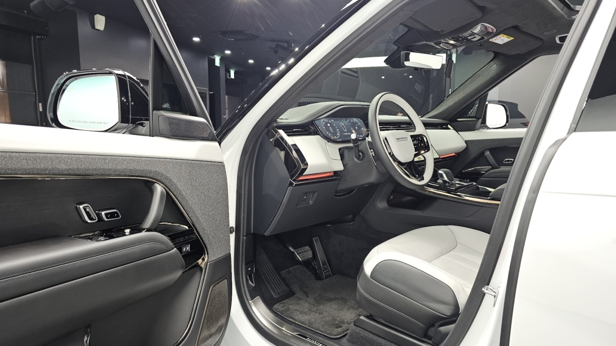 Land Rover Range Rover Sport, 2025 — фото 10 из 12