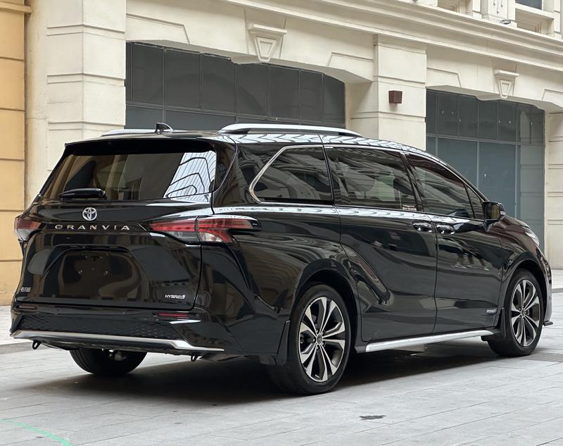 Toyota Granvia, 2023 — фото 6 из 12