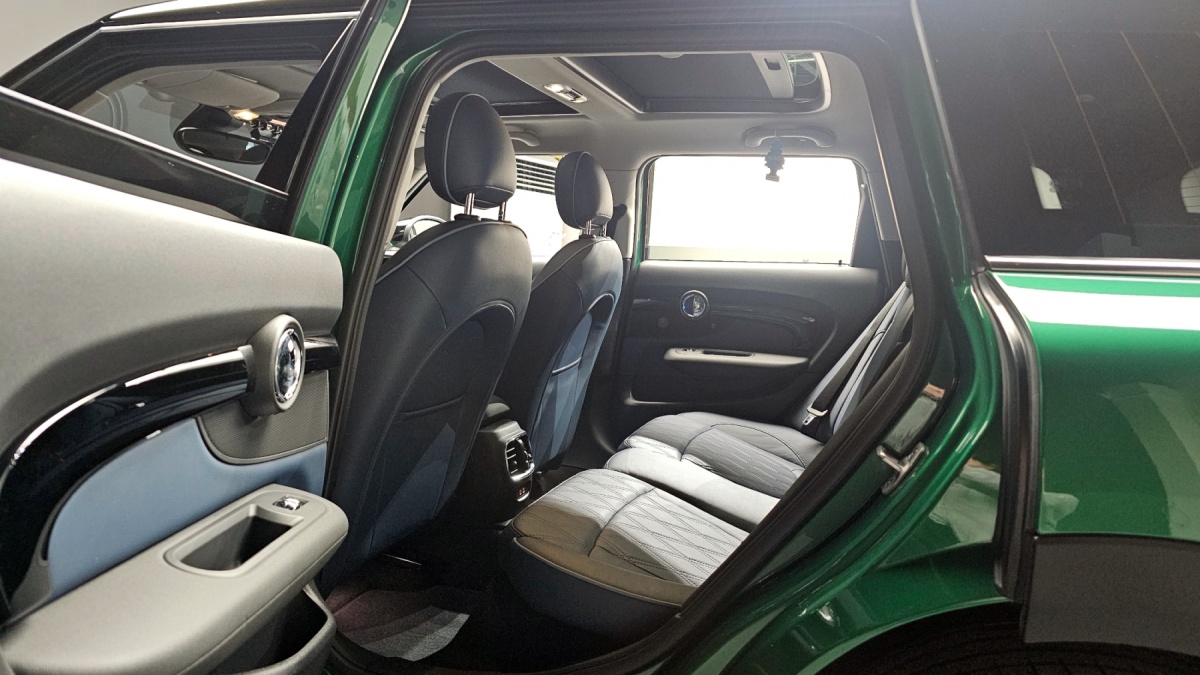 Mini Clubman, 2022 — фото 11 из 12