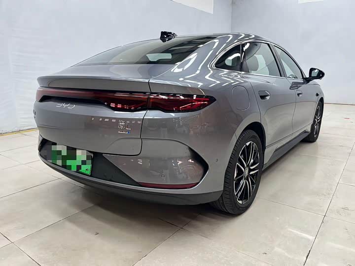 BYD Qin L, 2025 — фото 7 из 9