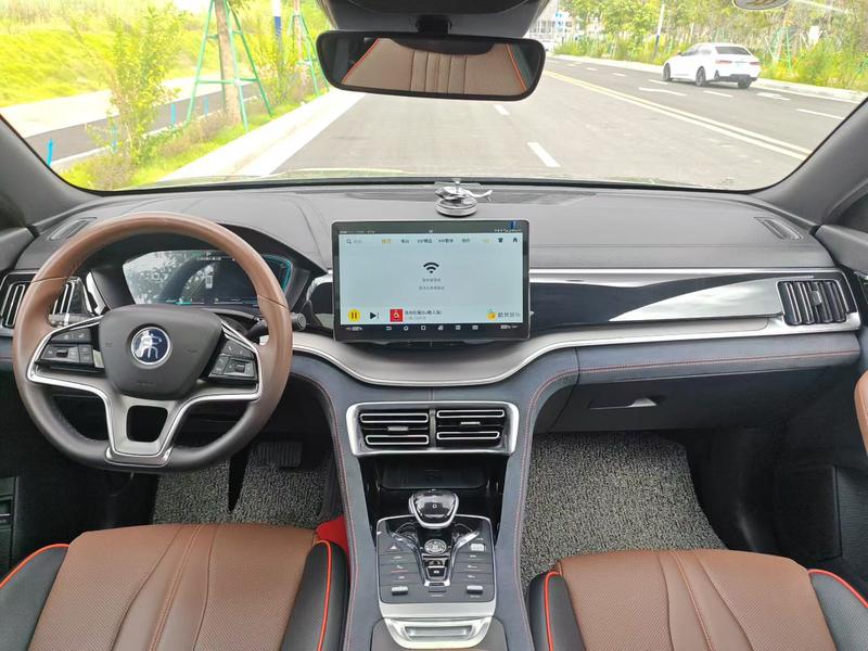 BYD Song Plus, 2022 — фото 6 из 10