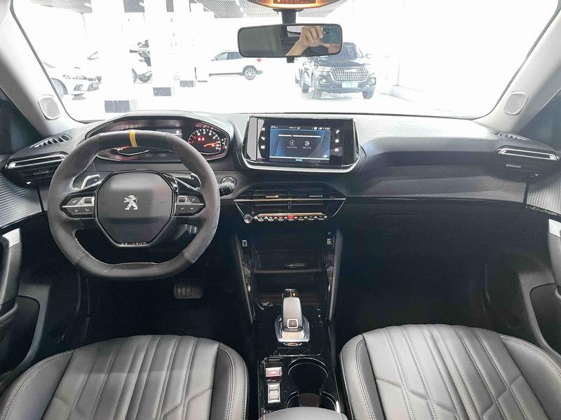 Peugeot 2008, 2023 — фото 7 из 12