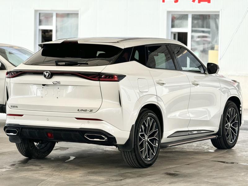 Changan UNI-Z Hybrid, 2025 — фото 6 из 10