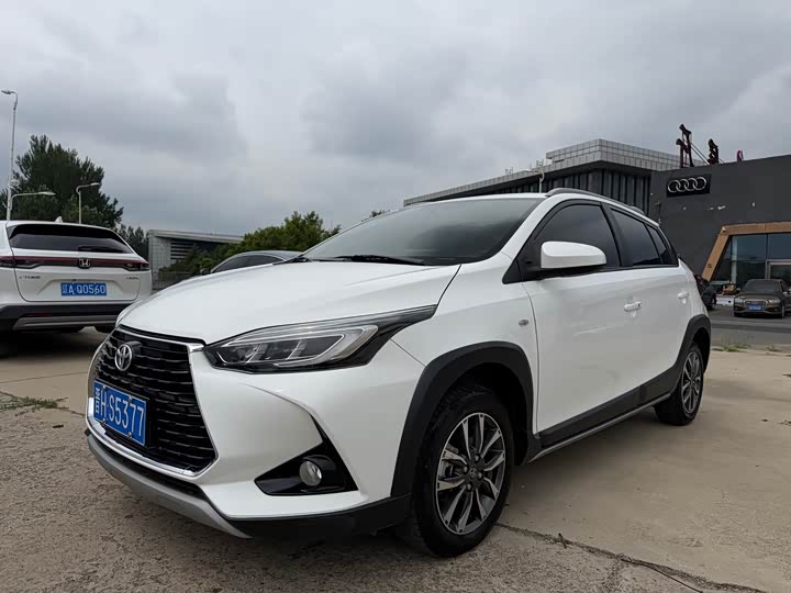 Toyota Yaris L Hatchback, 2022 — купить в Казани под ключ