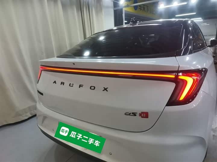BAIC Arcfox Alpha S, 2023 — фото 6 из 9