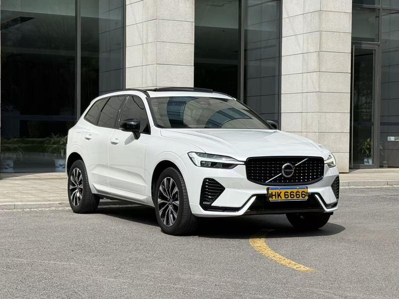 Volvo XC60, 2022 — фото 3 из 12