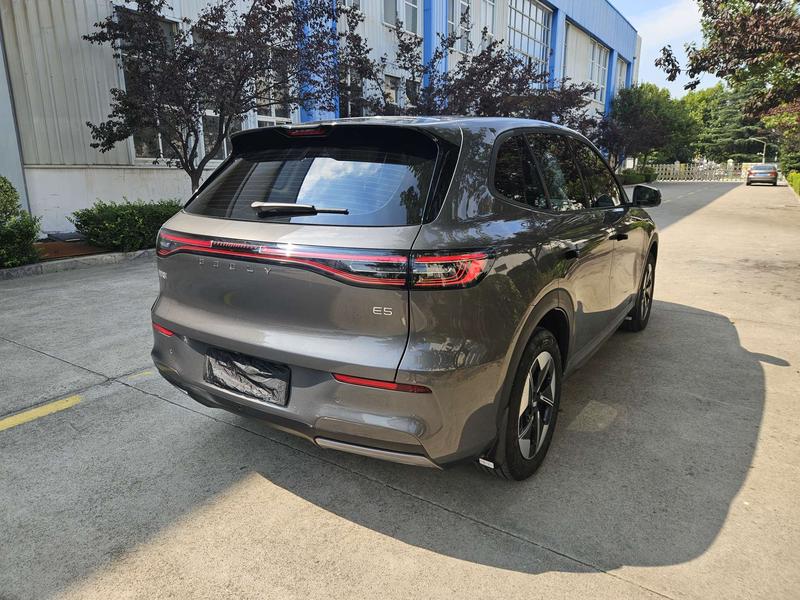 Geely Galaxy E5, 2025 — фото 7 из 12