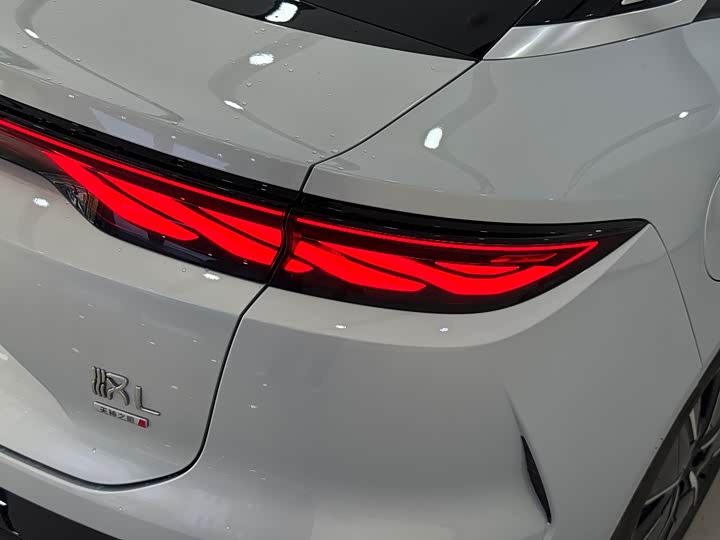 BYD Han L, 2025 — фото 6 из 9
