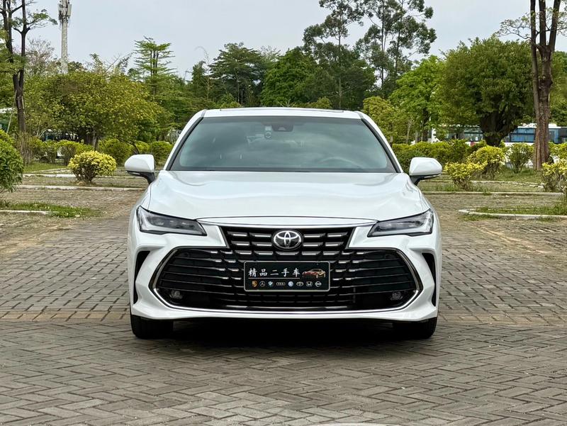 Toyota Avalon, 2023 — фото 2 из 12
