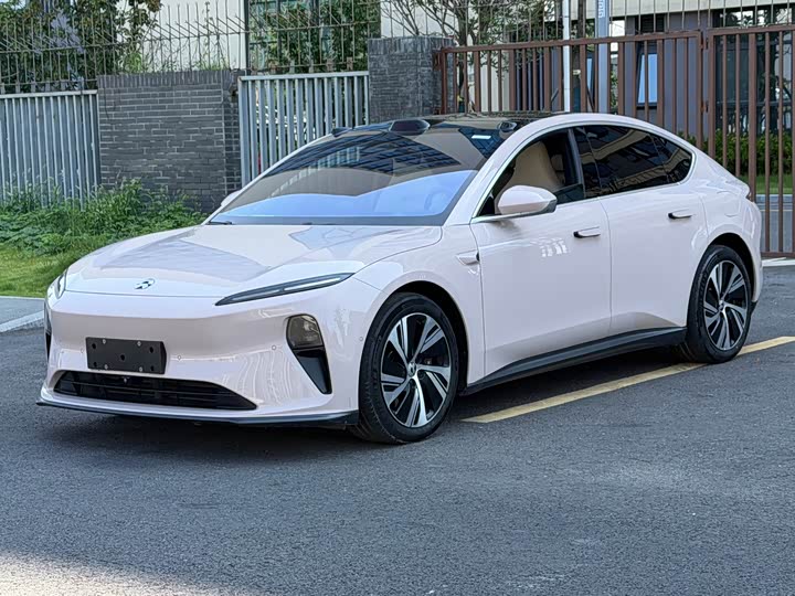 Nio ET5, 2023 — купить в Москве под ключ