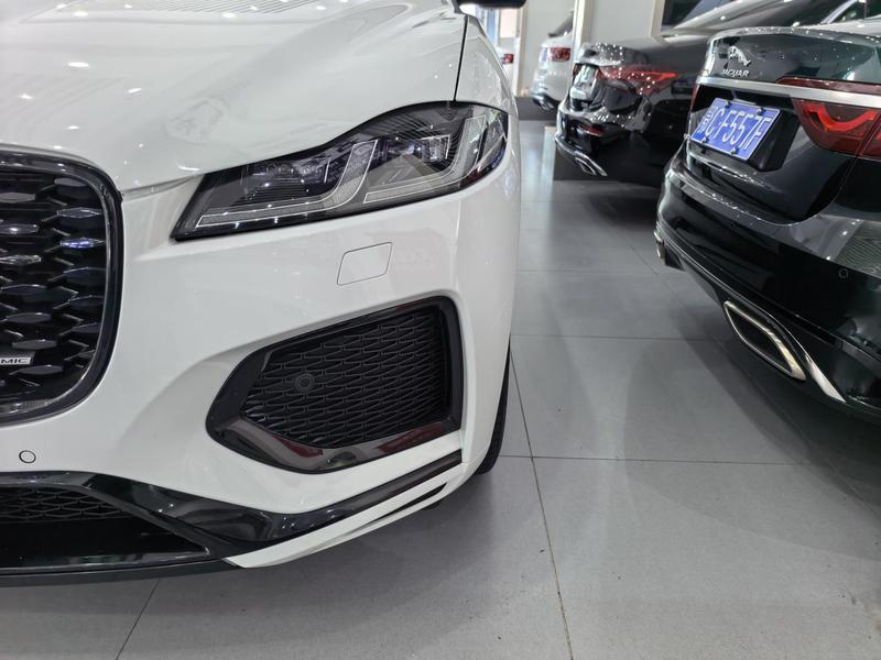 Jaguar F-Pace, 2022 — фото 6 из 11