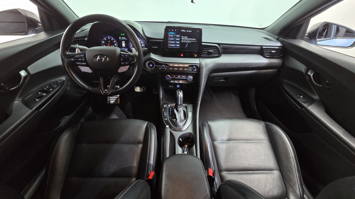 Hyundai Veloster, 2022 — фото 6 из 12