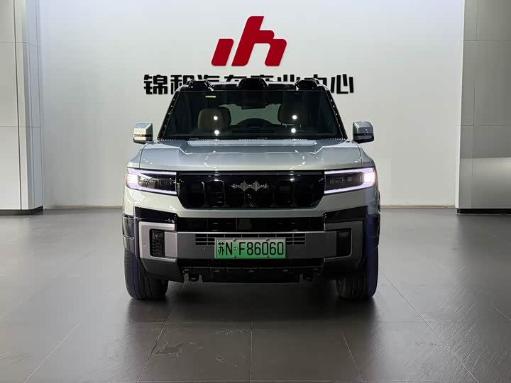 BYD FangChengBao Leopard 8, 2024 — фото 2 из 9