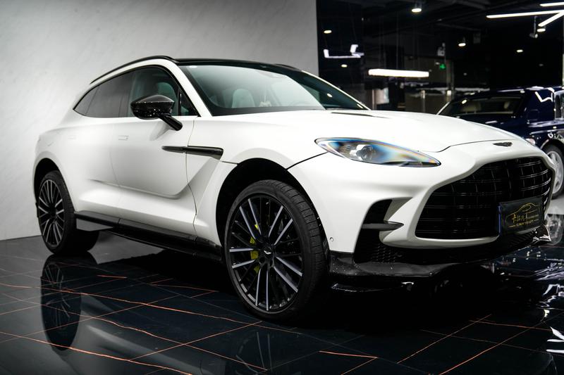 Aston Martin DBX, 2022 — фото 3 из 12