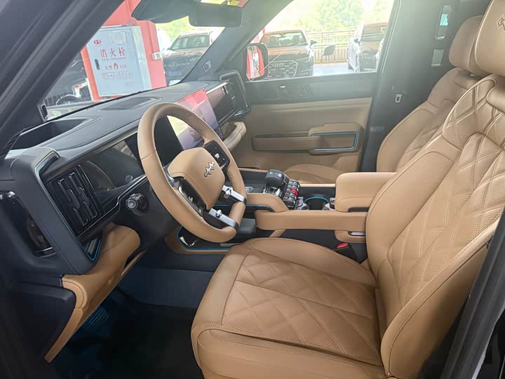 BYD FangChengBao Leopard 5, 2026 — фото 5 из 9