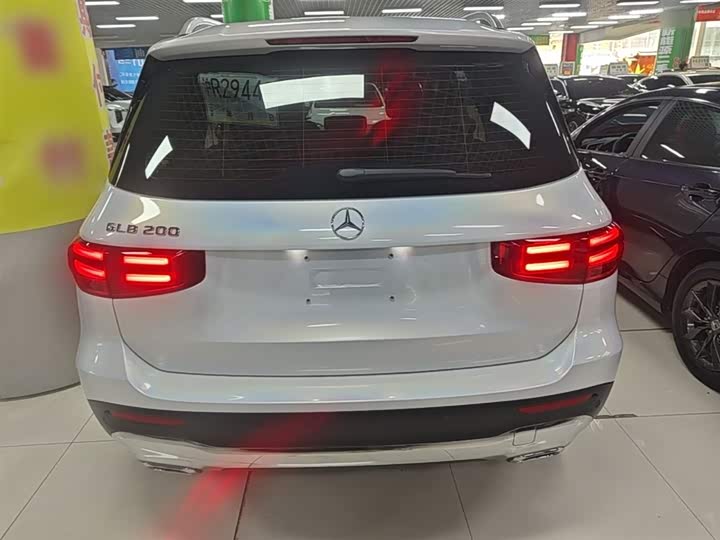 Mercedes-Benz GLB-Class, 2023 — фото 6 из 9