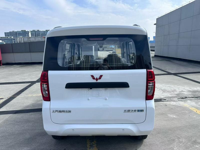 Wuling Sunshine EV, 2026 — фото 5 из 11