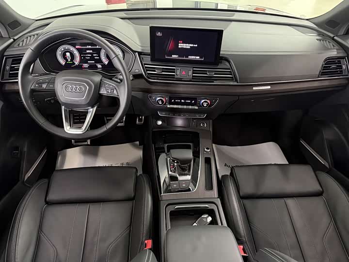 Audi Q5L, 2024 — фото 9 из 9