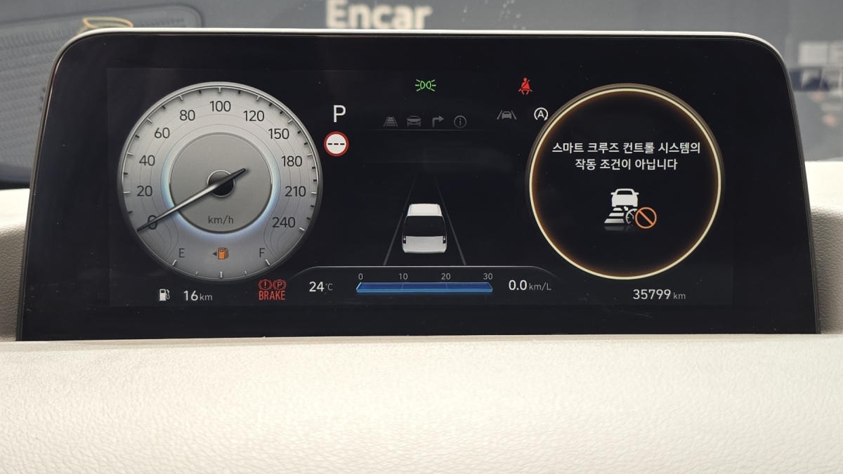 Hyundai Staria, 2023 — фото 8 из 12