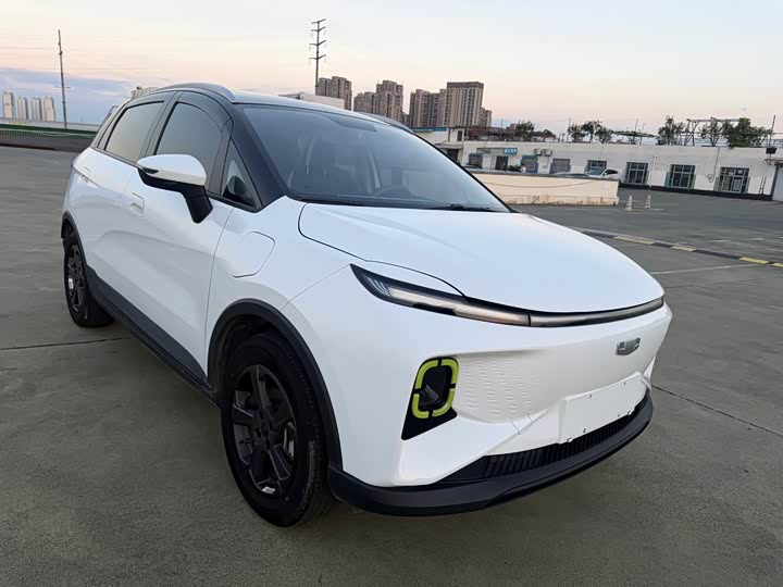 Geely Geometry E Firefly, 2022 — фото 3 из 9