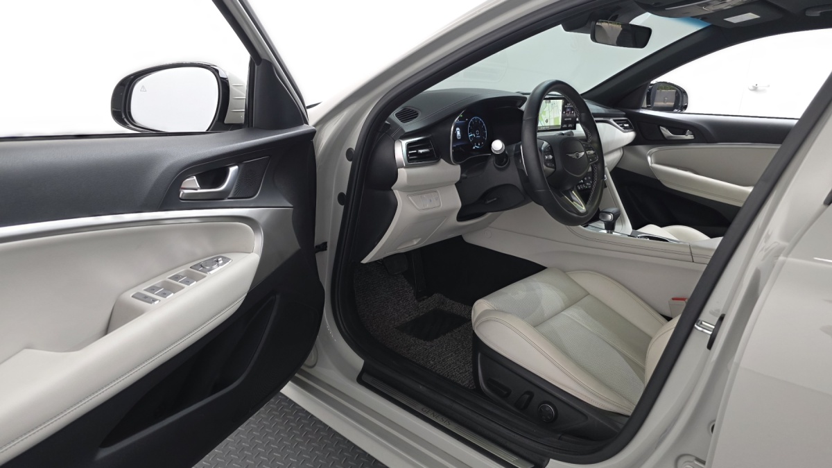 Genesis G70, 2023 — фото 10 из 12