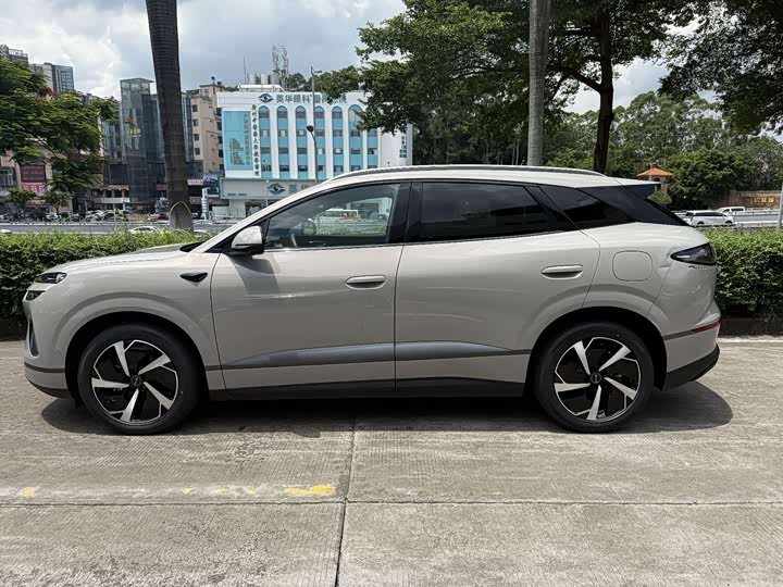 BYD Sea Lion 06 Hybrid/EV, 2025 — фото 3 из 9