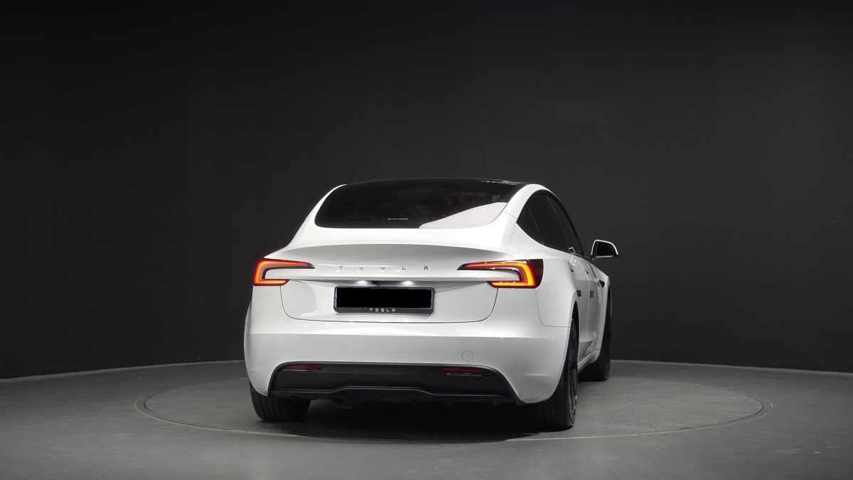 Tesla Model 3, 2024 — фото 4 из 12