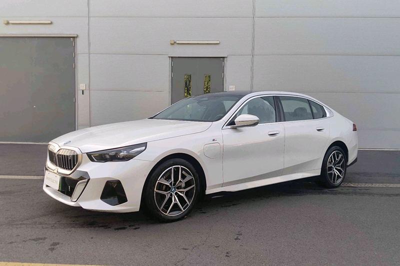 BMW i5, 2025 — купить в Уфе под ключ