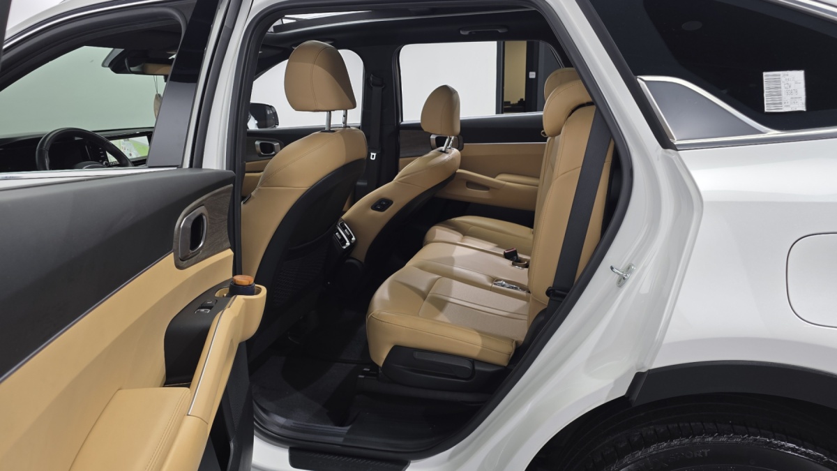 Kia Sorento, 2022 — фото 11 из 12