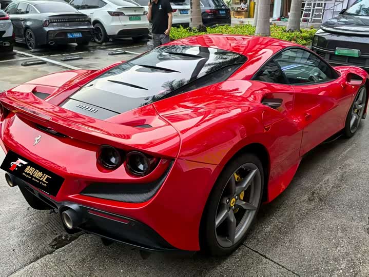 Ferrari F8, 2022 — фото 3 из 7
