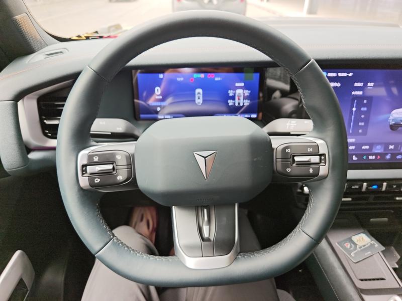 Changan Deepal G318, 2025 — фото 7 из 12