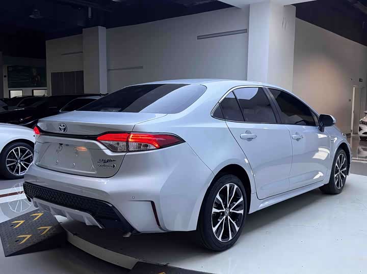 Toyota Levin, 2022 — фото 5 из 9