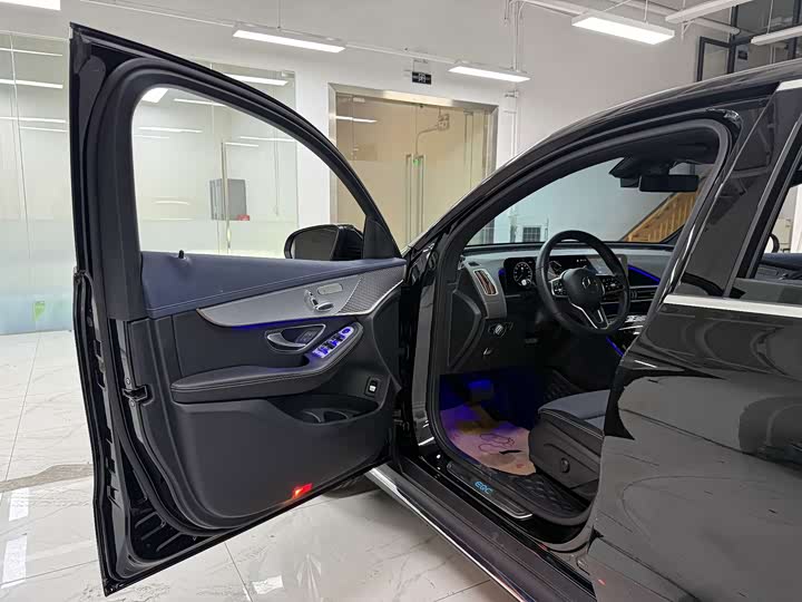 Mercedes-Benz EQC, 2022 — фото 8 из 9