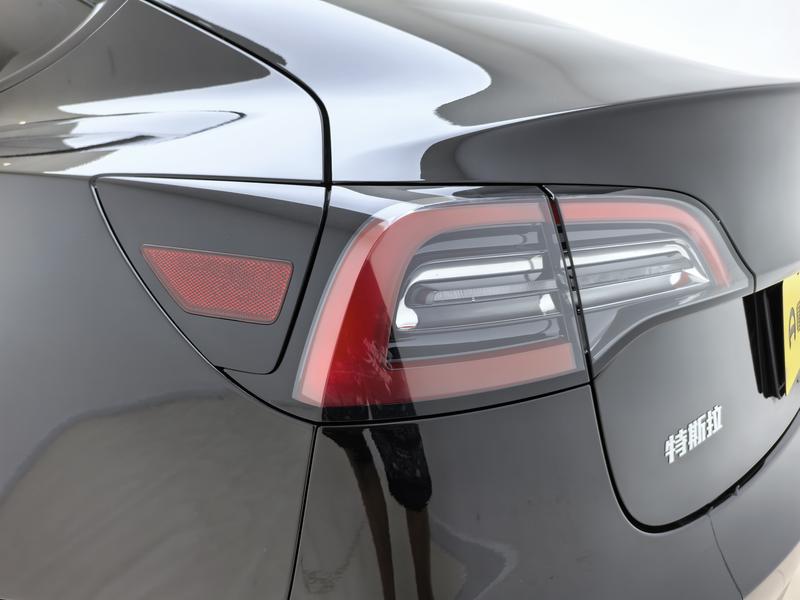 Tesla Model 3, 2022 — фото 10 из 12