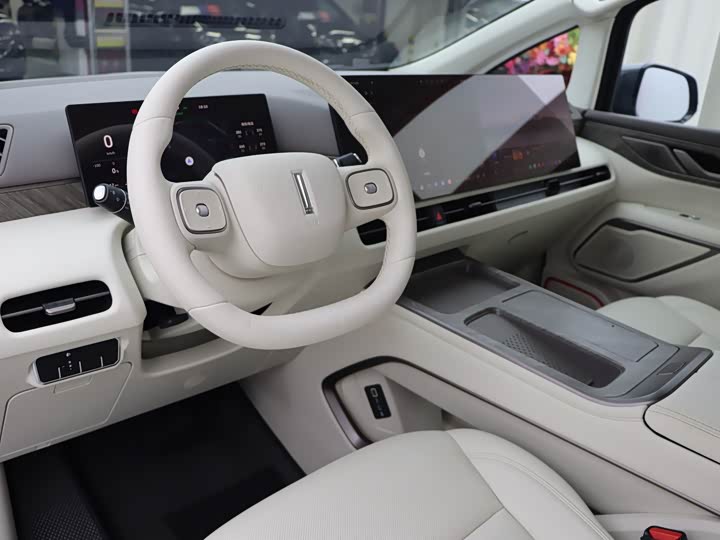 Wey 80 Hybrid, 2025 — фото 6 из 9