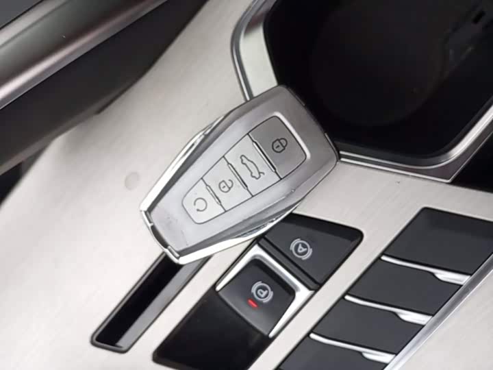 Geely Coolray, 2024 — фото 9 из 9