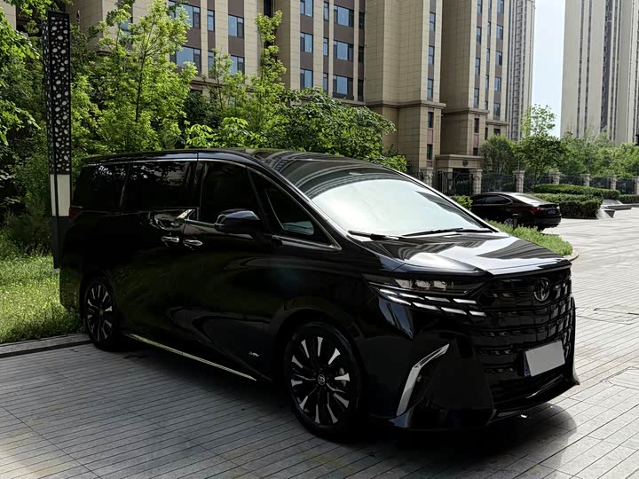 Toyota Alphard, 2024 — фото 4 из 9