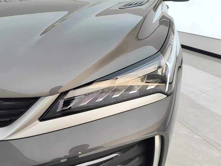 Geely Coolray, 2025 — фото 5 из 9