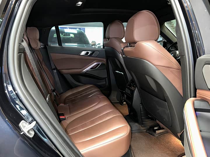 BMW X6, 2022 — фото 9 из 9