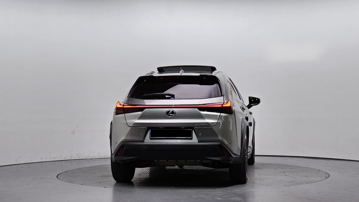 Lexus UX, 2025 — фото 4 из 12