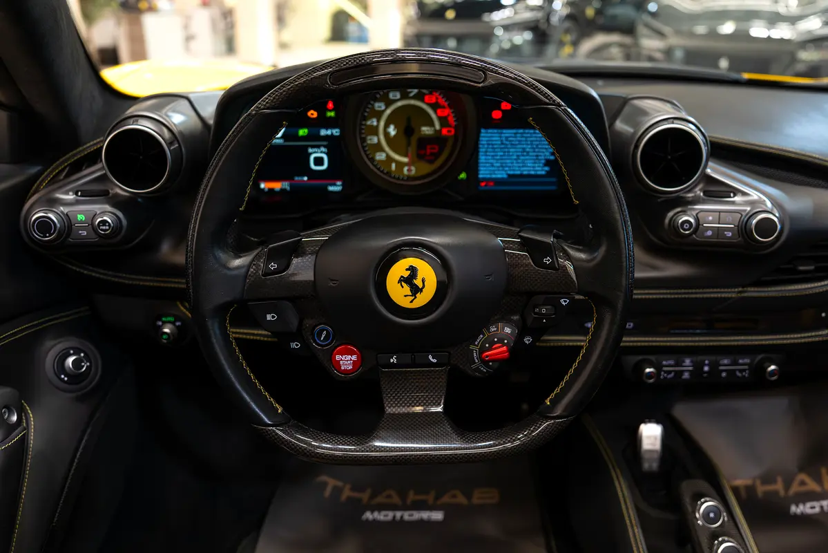 Ferrari F8 Spider, 2023 — фото 8 из 10