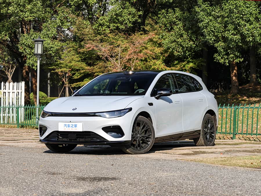 Leapmotor Lafa5, 2026 — купить в Смоленске под ключ