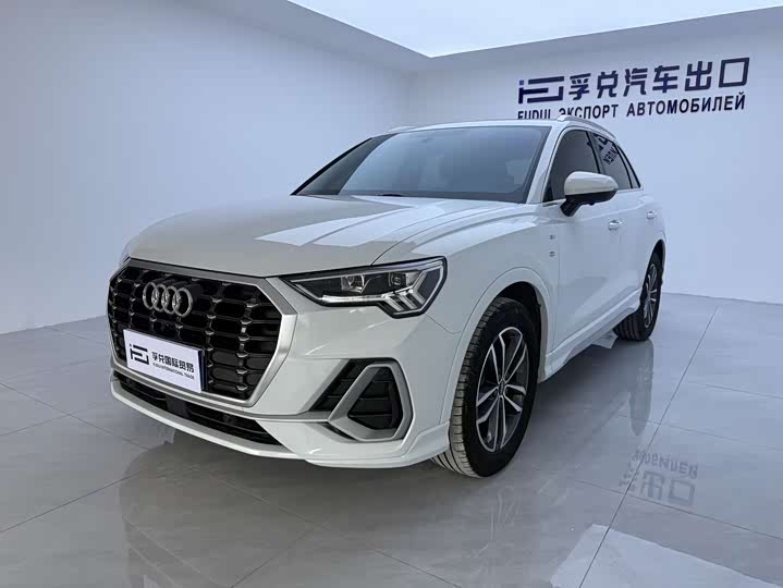 Audi Q3, 2022 — купить в Кирове под ключ