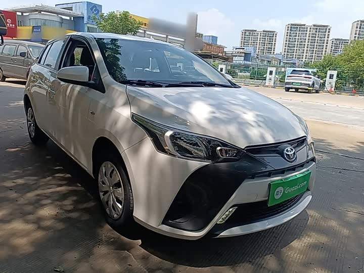 Toyota Yaris L Hatchback, 2021 — фото 4 из 9