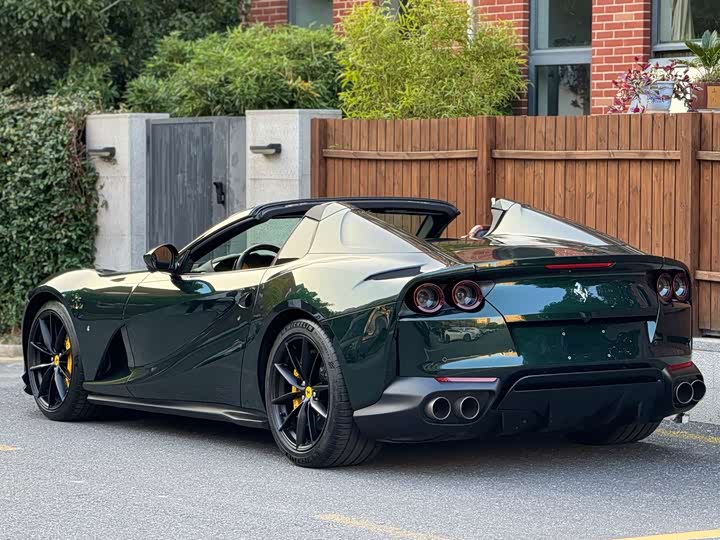 Ferrari 812, 2022 — фото 3 из 9