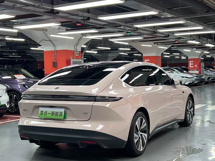 Nio ET5, 2025 — фото 3 из 9