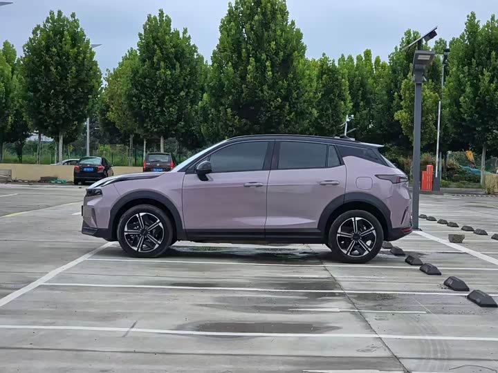 Lynk & Co 06 EM-P Hybrid, 2023 — фото 8 из 9