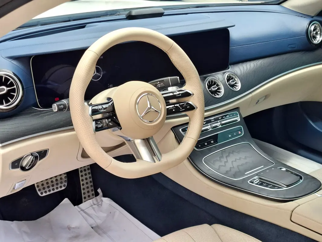Mercedes-Benz E-Class, 2023 — фото 10 из 10
