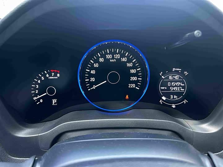 Honda Vezel, 2021 — фото 8 из 9