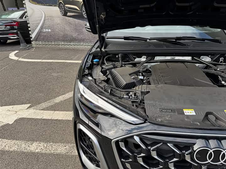 Audi Q5L, 2025 — фото 7 из 9